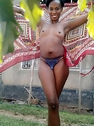 Unrefined older women desire to seduce you