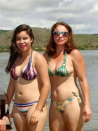 Aged grandmamas are showing their sexy curves on cam