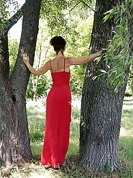 French older bitch is spreading her hips on photo