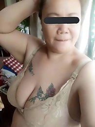 Granny and Mom Thailand