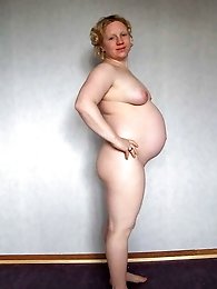 Mature Granny at Home Full Naked -1