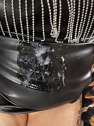 Experienced milf is taking off her clothes